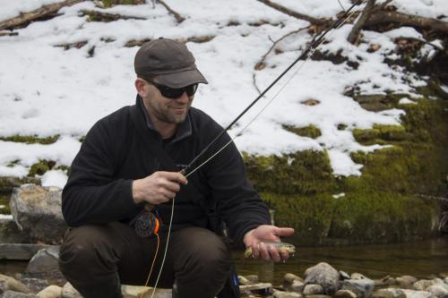 ice-fly-fishing-in-mountain-15