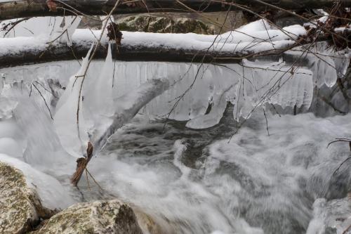 ice-fly-fishing-in-mountain-33