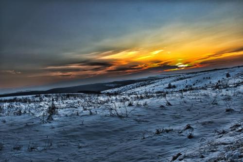 ice-fly-fishing-in-mountain-35