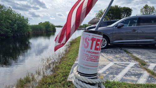 no-fishing-signs-florida-202404