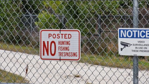 no-fishing-signs-florida-202412