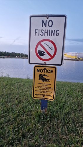 no-fishing-signs-florida-202414