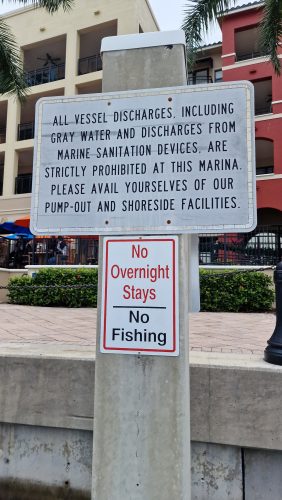 no-fishing-signs-florida-202416