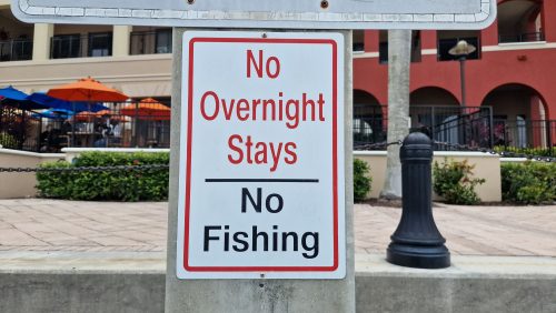 no-fishing-signs-florida-202417